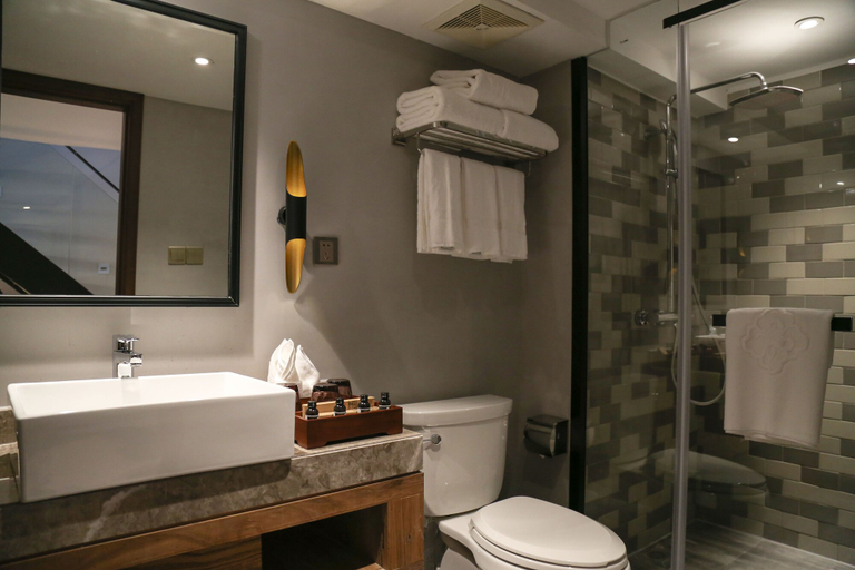 Bathroom 3, Seclusive Life in Jiangnan •Canal Yard, Hangzhou