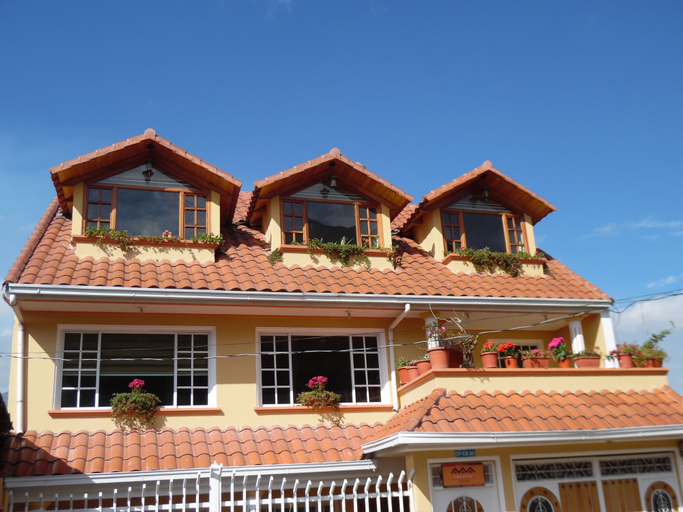 Exterior & Views 2, Casa de Huéspedes Casa de Luis, Otavalo