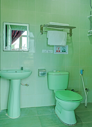 Bathroom 4, Hotel O Good View Inn, Sri Aman