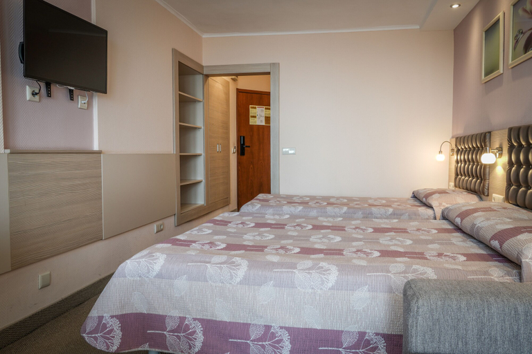 Bedroom 4, Hotel Sandy Beach, Balchik