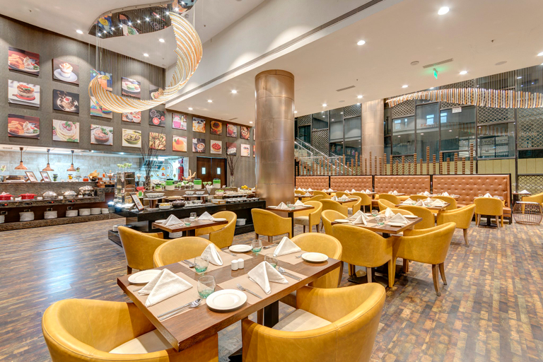 Food & Drinks 3, Holiday Inn KOLKATA AIRPORT by IHG, North 24 Parganas