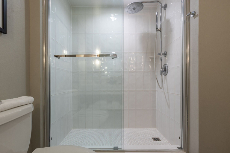 Bathroom 5, Castle Hotel, Autograph Collection, Orange