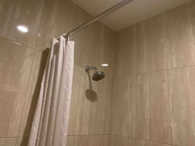 Bathroom 11