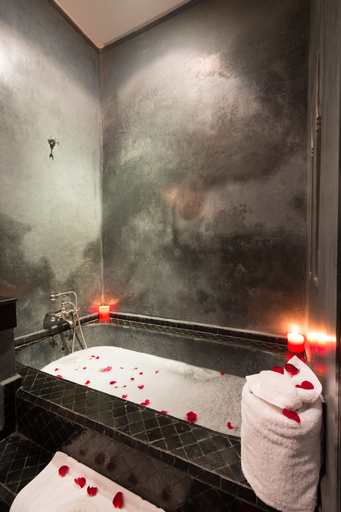 Bathroom 4, Riad Lhena, Marrakech