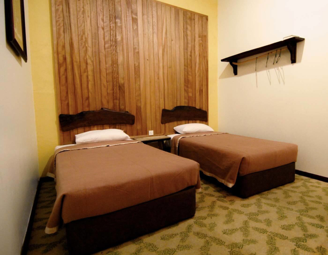 Bedroom 2, Kuching Waterfront Lodge, Kuching