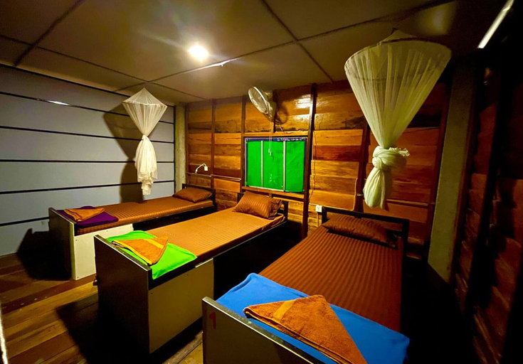 Bedroom 2, The Cliff Hostel, Sihanoukville