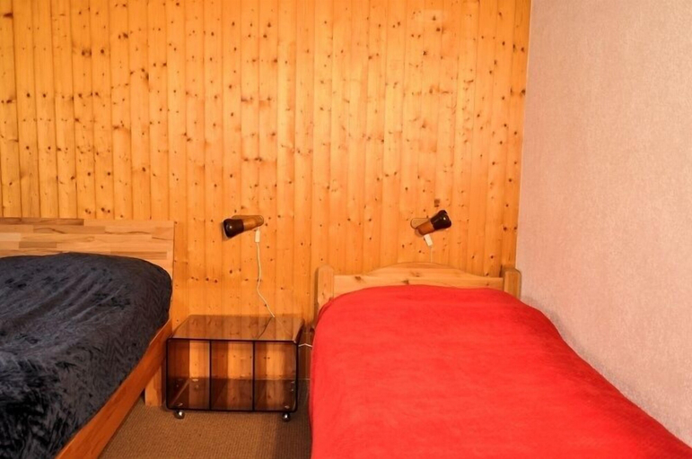 Bedroom 2, Melchior, Goms