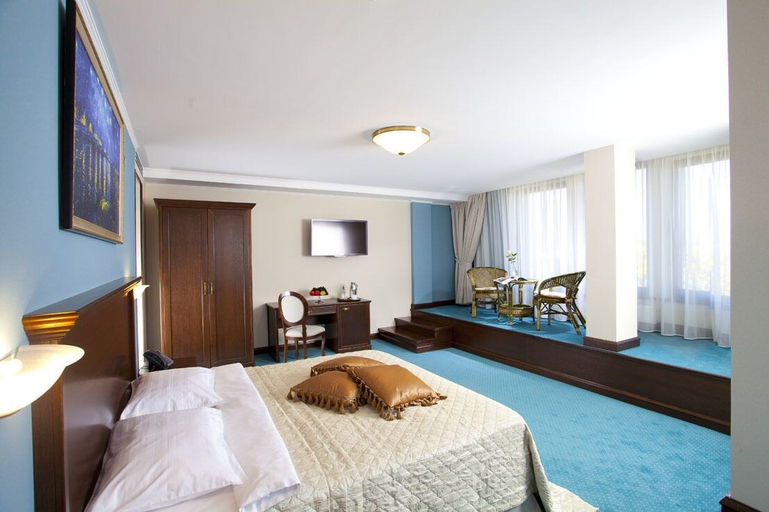 Bedroom 2, Aleksandrovski Grand Hotel Vladikavkaz, Vladikavkaz