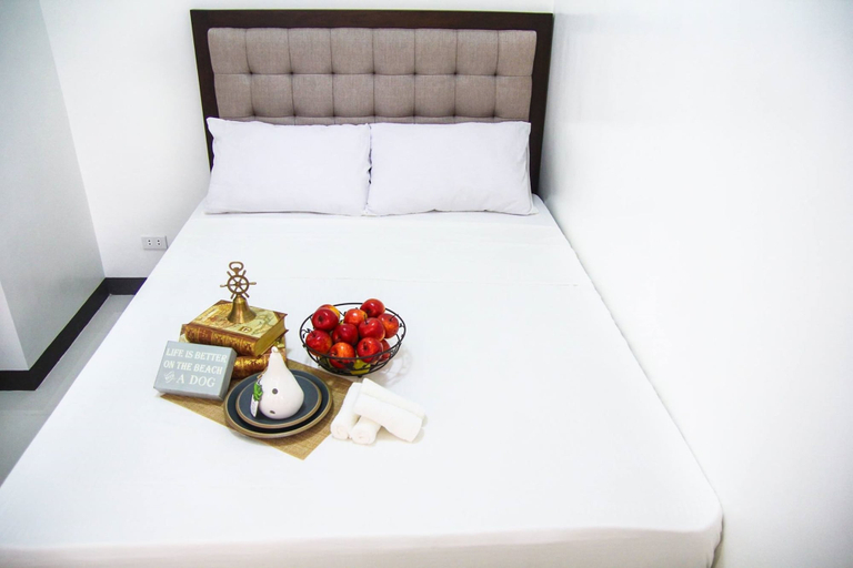 Bedroom 2, V and G Suites Limay, Limay
