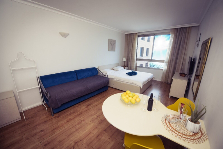 Bedroom 4, Blue Beach Apartment