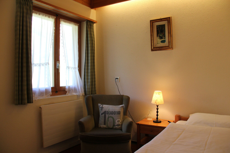 Bedroom 4, Hotel Roc et Neige, Pays-d'Enhaut