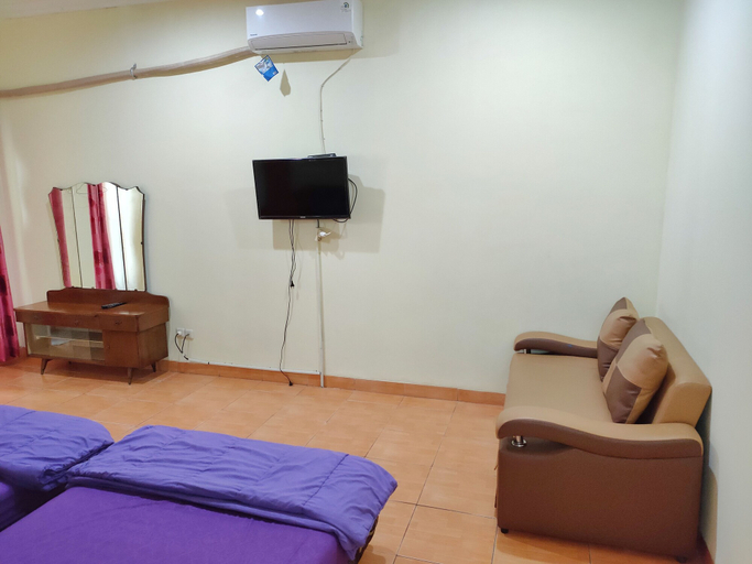 Bedroom 2, Radio Backpacker Guesthouse, Bandung