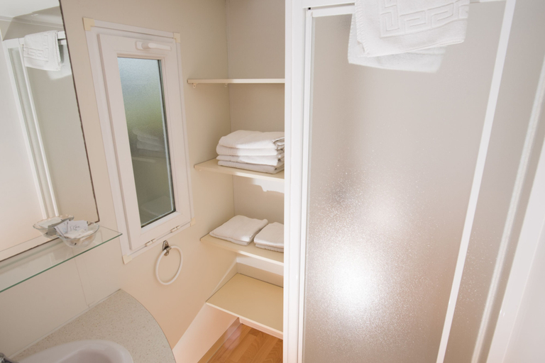 Bathroom 4, Camping las Gaviotas, Asturias