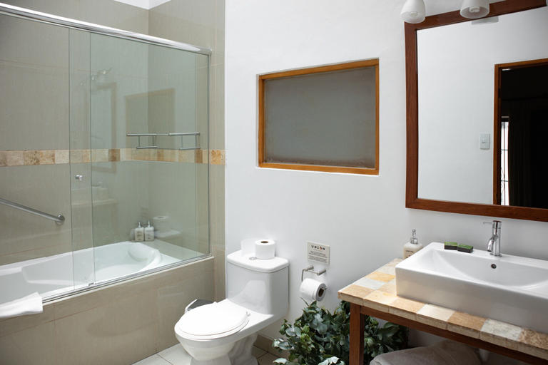 Bathroom 4, Union Hotel Cusco, Cusco