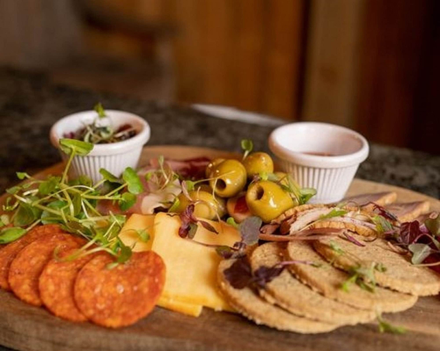 Food & Drinks 5, Taymouth Marina - 3 Loch View, Perthshire and Kinross