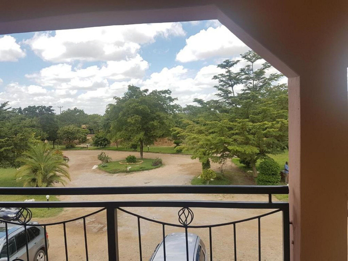 Others 5, Shamkan Lodge, Kafue