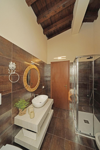Bathroom 3, La Finestra sul Lago, Brescia