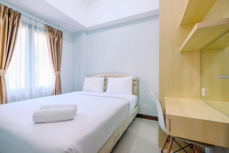 Cozy Living 2BR Royal Heights Apartment By Travelio, Bogor
