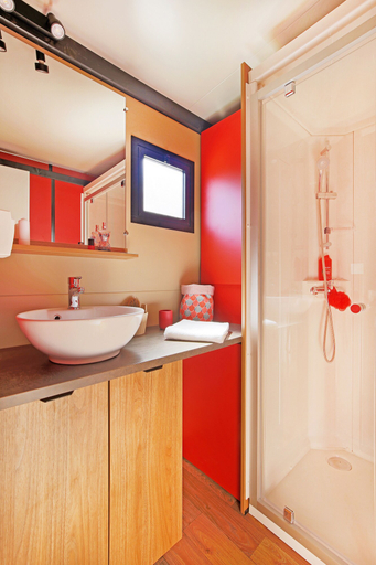 Bathroom 3, Huttopia Les Falaises, Seine-Maritime