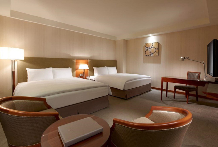 Bedroom 4, Taichung Harbor Hotel, Taichung