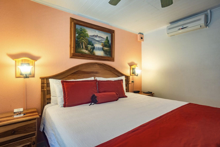 Bedroom 2, Prado Inn & Suites, San José