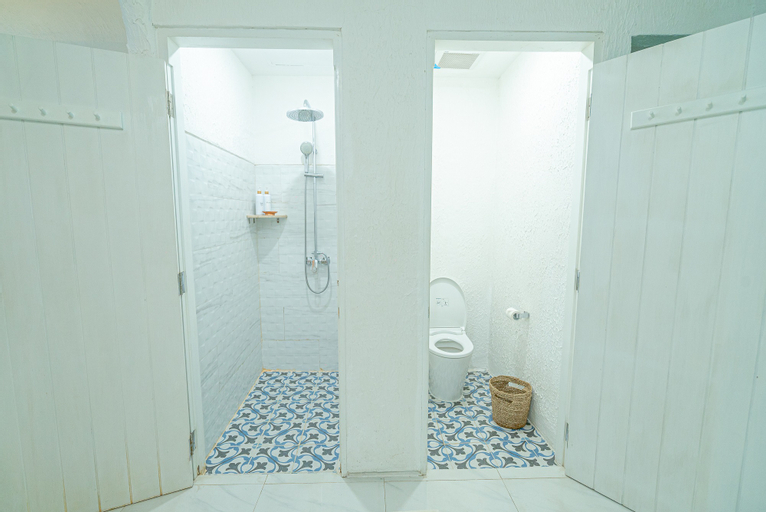 Bathroom 4