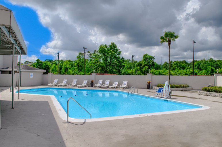 Sport & Beauty 3, Holiday Inn MOBILE WEST - I-10 by IHG, Mobile