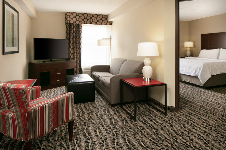 Bedroom 5, Holiday Inn DUBUQUE/GALENA by IHG, Dubuque