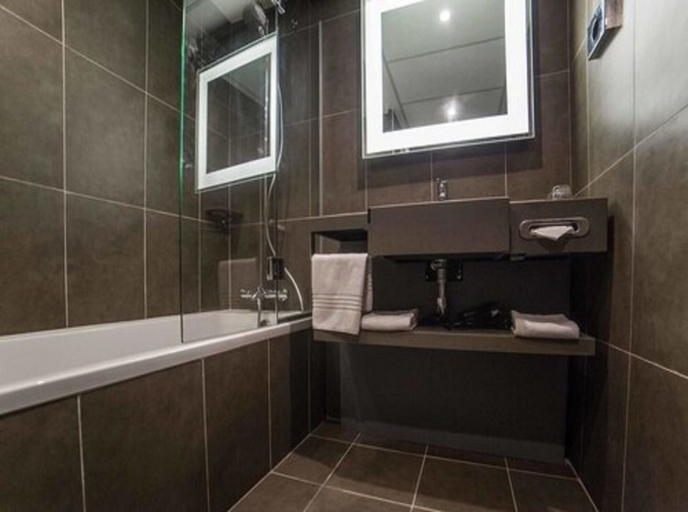 Bathroom 3, Royal Choice Inn, AbujaMun