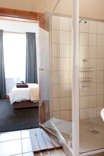 Bathroom 3, Ashanti Guest House Gardens, City of Cape Town