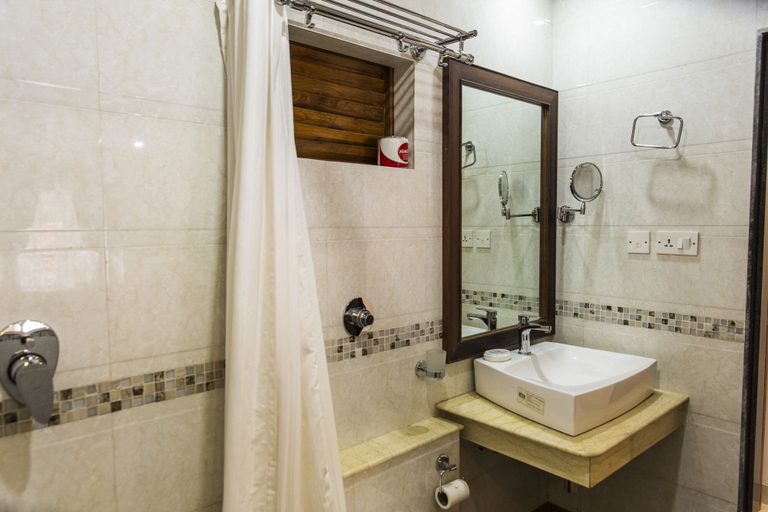 Bathroom, Shikara Beach Resort, South Goa