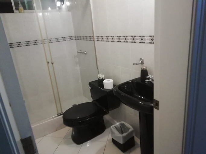 Bathroom 3, Apartamento Familiar en Zona Residencial, Quito
