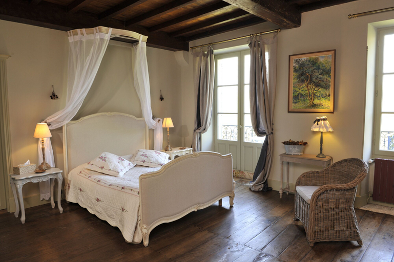Bedroom 2, Le Moulin de Labique, Lot-et-Garonne