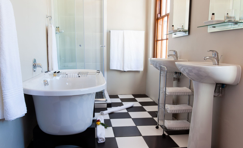 Bathroom 4, Zorgvliet Country lodge, Cape Winelands