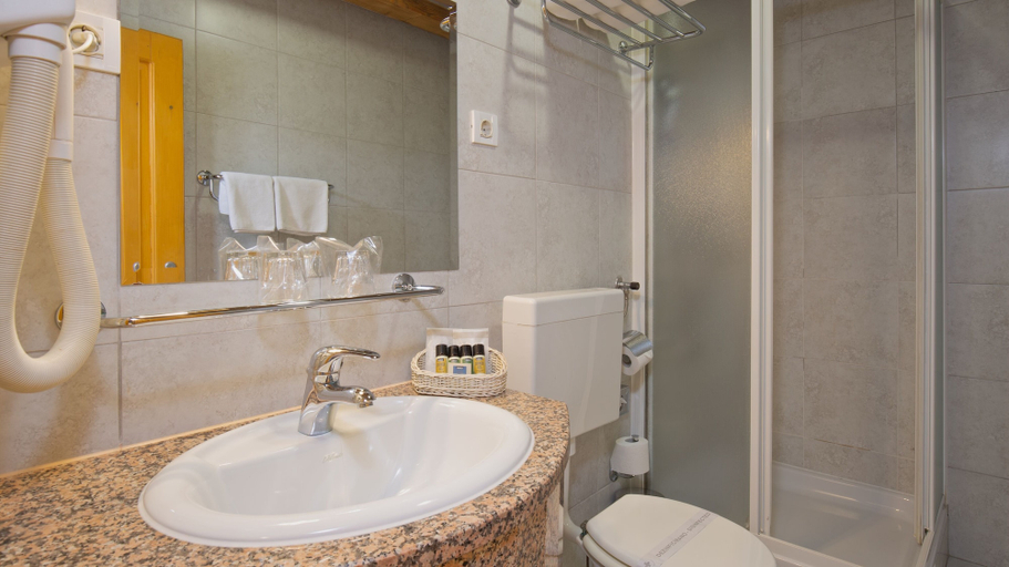 Bathroom 5, Vuglec Breg, Krapina