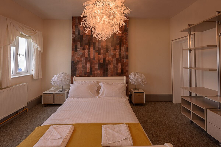 Bedroom 2, The Waterfront Inn, Isle of Wight