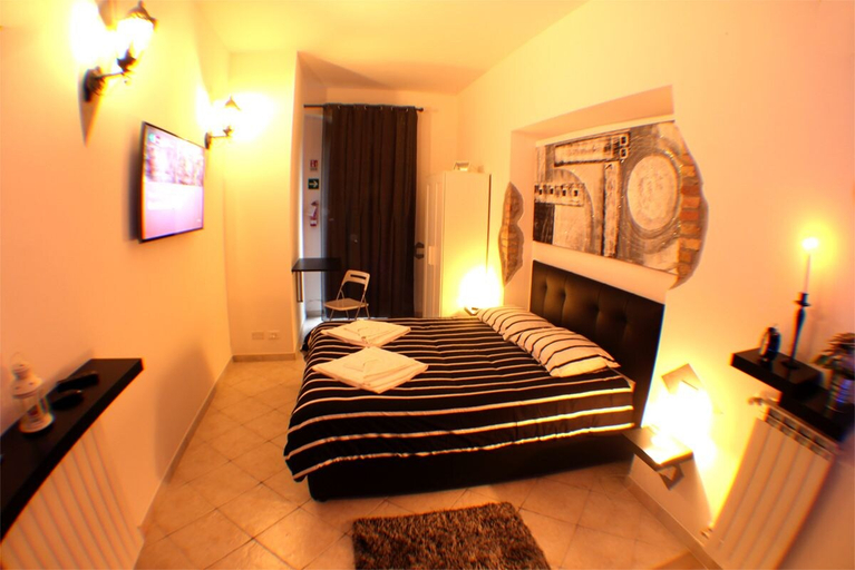 Bedroom 2, Rome Holidays Resort, Rome