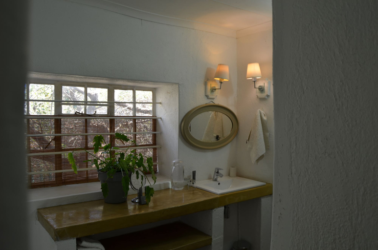 Bathroom 3, Ashbourne Country Escape, Ehlanzeni
