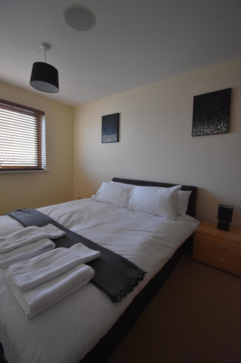 Bedroom 2, Rapier Heights Penthouse Apartment, Suffolk