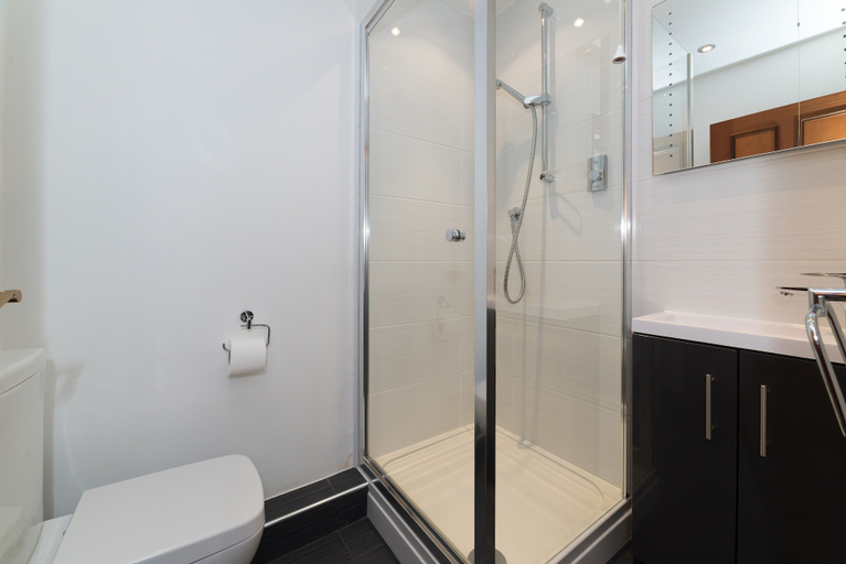 Bathroom 4, Conwy Valley Cottages, Conwy