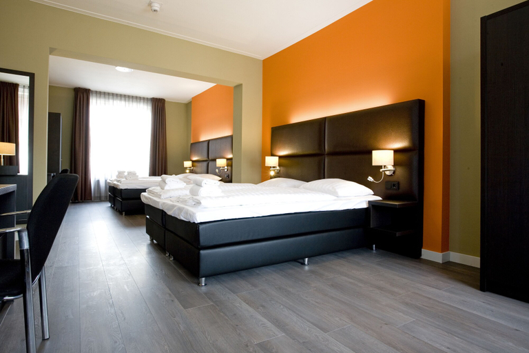 Bedroom 3, Hotel Roermond Next Door, Roermond