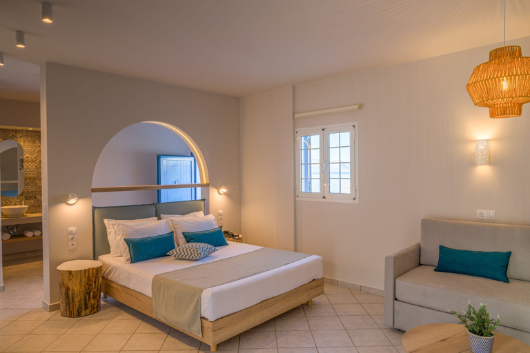 Bedroom 1, Romantica Apartments, Attica