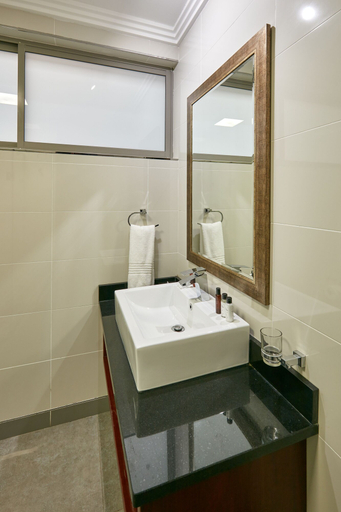 Bathroom 4, Regent Select Hotel, Gaborone