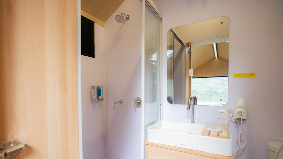 Bathroom 5
