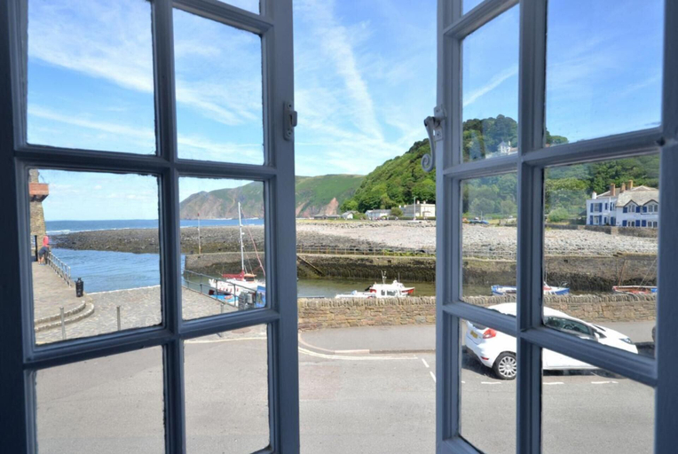 Others 5, Seaview 1 Bed Apartment Sleeps 4 - Balcony - Tv, Devon
