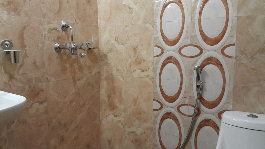 Bathroom 3, Hotel Bishram, Gandaki