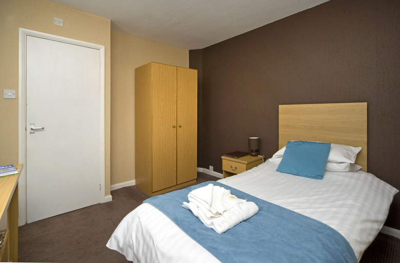 Bedroom 3, The Caledonian Island Hotel, Isle of Wight