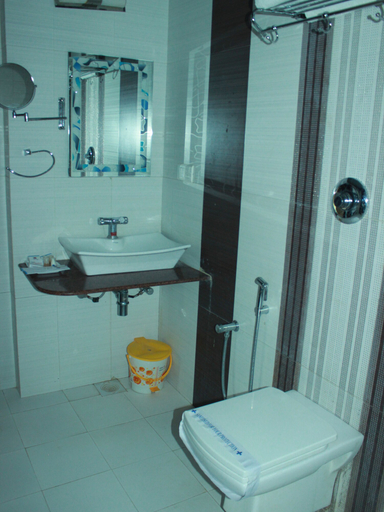 Bathroom 4, Hotel Dev Residency, Sirohi