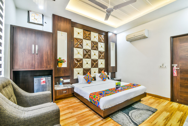 Bedroom 3, FabHotel Aman Residency, Amritsar