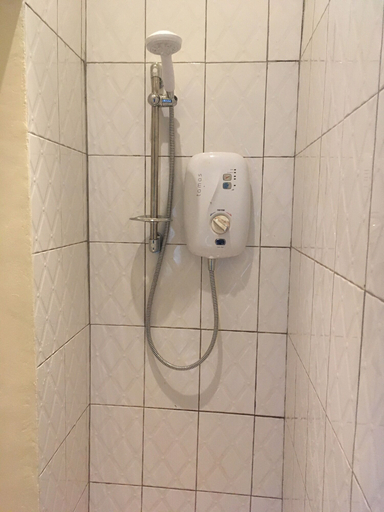 Bathroom 4, Ben And Lily Cottages, Nakaseke